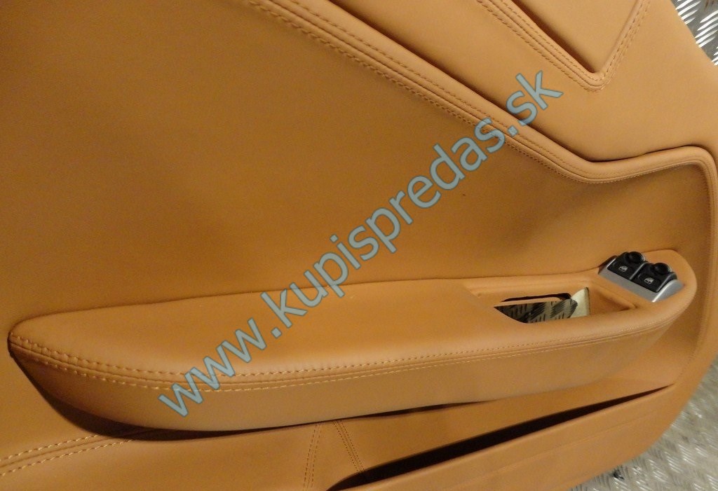 Predné-zadné kožené sedačky + tapacíry FERRARI 599 GTB